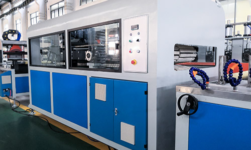 PVC木塑发泡板材生产线 PVC木塑发泡板材生产线