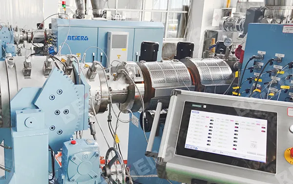 PVC-O管挤出生产线 PVC-O管挤出生产线